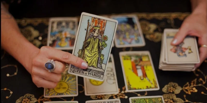 tarot readings for understanding personal dynamics