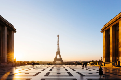 can the eiffel tower affect business growth