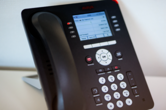 Do Businesses Have Answering Machines or Voice Mail